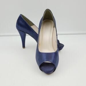 David's Bridal Navy Satin Peep Toe Pump, Size 7 M EUC